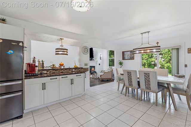 52279 Matterhorn Drive, Macomb Township, MI 48042