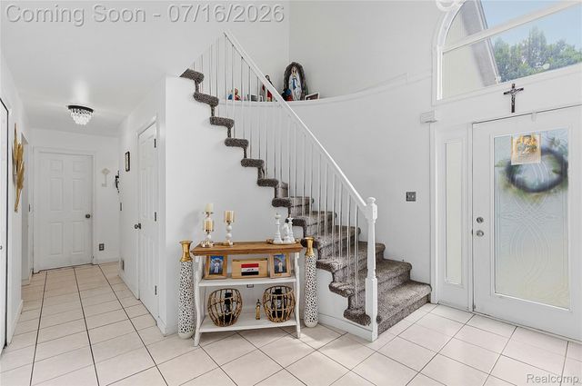 52279 Matterhorn Drive, Macomb Township, MI 48042