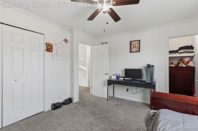 52279 Matterhorn Drive, Macomb Township, MI 48042