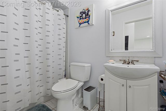52279 Matterhorn Drive, Macomb Township, MI 48042