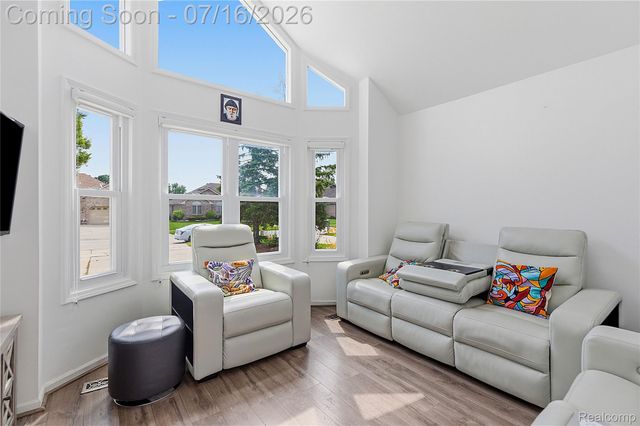 52279 Matterhorn Drive, Macomb Township, MI 48042