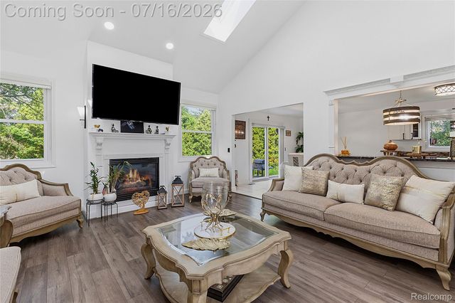 52279 Matterhorn Drive, Macomb Township, MI 48042