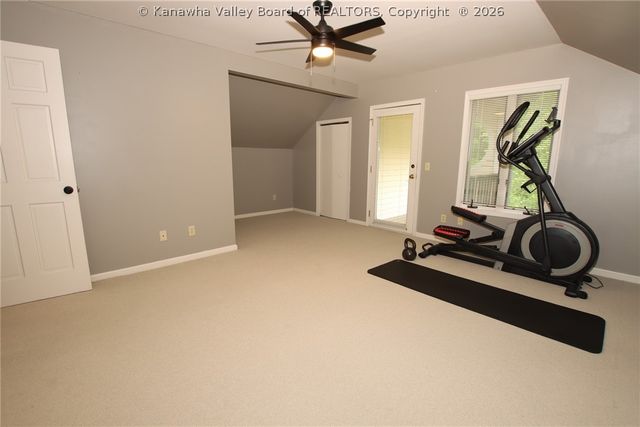 8 Quail Cove Road, Charleston, WV 25314