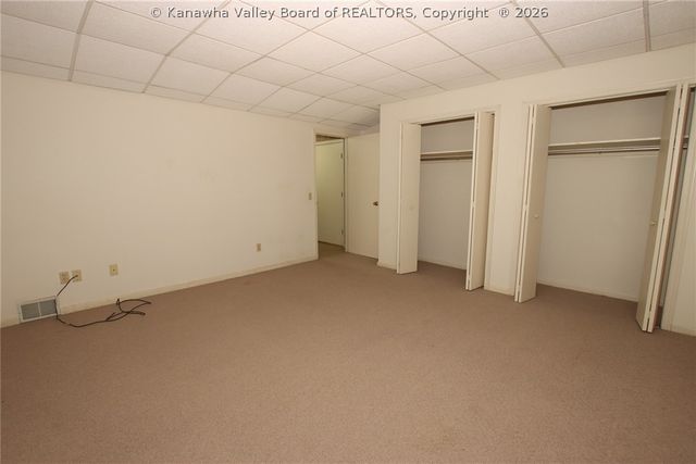 8 Quail Cove Road, Charleston, WV 25314