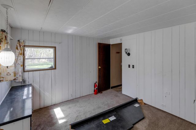 1042 48th Avenue SW, Backus, MN 56435