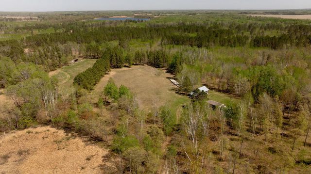 1042 48th Avenue SW, Backus, MN 56435