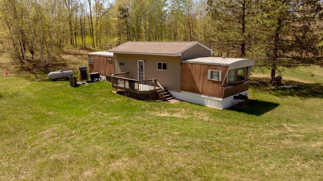 1042 48th Avenue SW, Backus, MN 56435