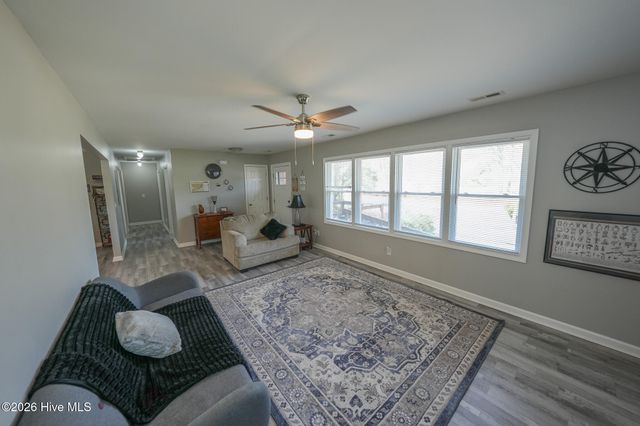 2301 Dawson Cabin Road, Jacksonville, NC 28540