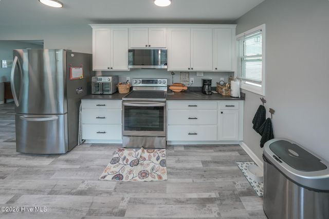 2301 Dawson Cabin Road, Jacksonville, NC 28540