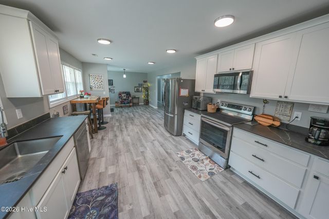 2301 Dawson Cabin Road, Jacksonville, NC 28540