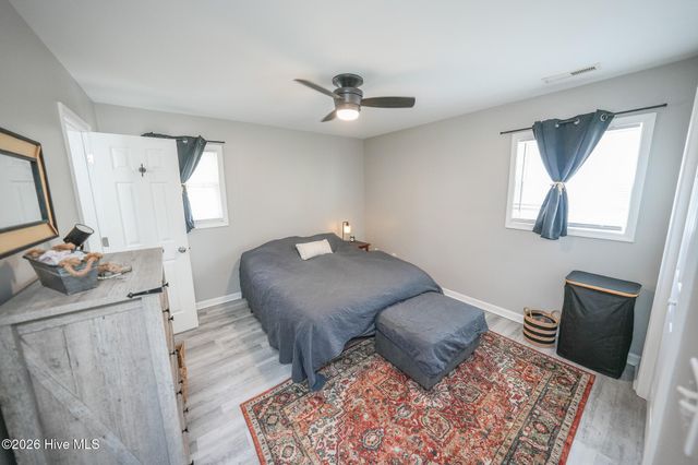 2301 Dawson Cabin Road, Jacksonville, NC 28540