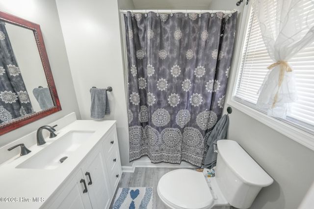 2301 Dawson Cabin Road, Jacksonville, NC 28540