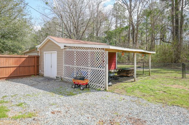 2301 Dawson Cabin Road, Jacksonville, NC 28540