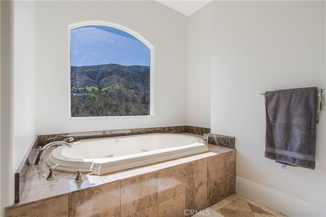 11 Baymare, Bell Canyon, CA 91307