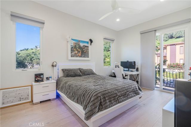 11 Baymare, Bell Canyon, CA 91307