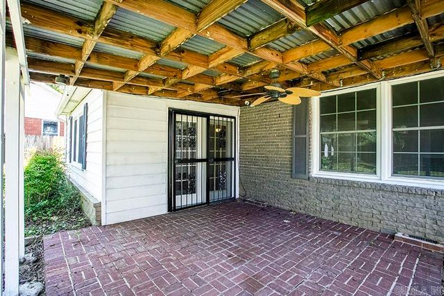 7300 Apache Road, Little Rock, AR 72205