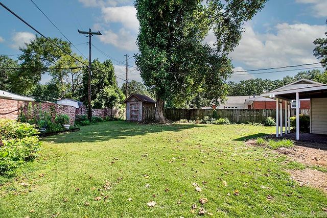 7300 Apache Road, Little Rock, AR 72205