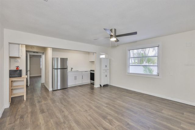 134 86TH TERRACE, Treasure Island, FL 33706