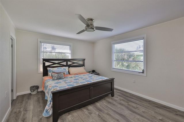 134 86TH TERRACE, Treasure Island, FL 33706