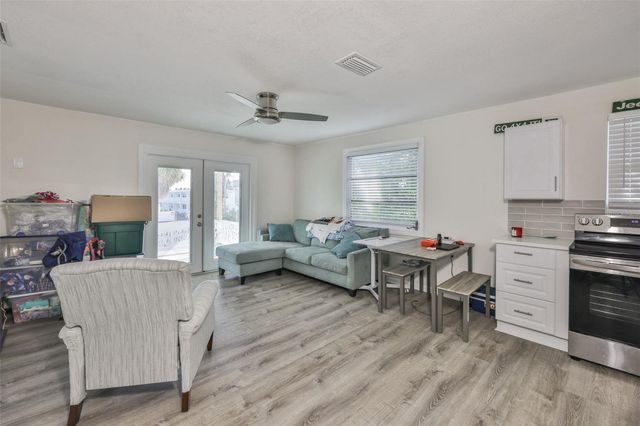 134 86TH TERRACE, Treasure Island, FL 33706