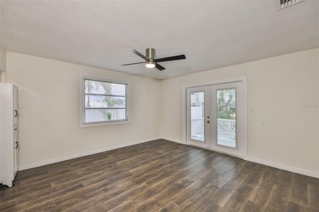 134 86TH TERRACE, Treasure Island, FL 33706