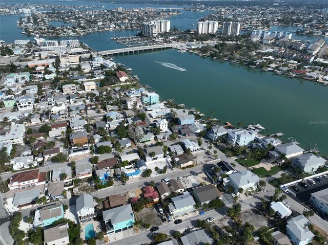 134 86TH TERRACE, Treasure Island, FL 33706