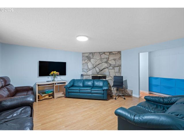 2760 Sw 175TH Ave, Beaverton, OR 97003