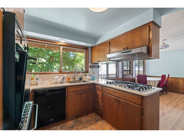 2760 Sw 175TH Ave, Beaverton, OR 97003