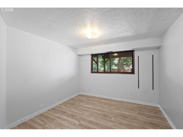 2760 Sw 175TH Ave, Beaverton, OR 97003