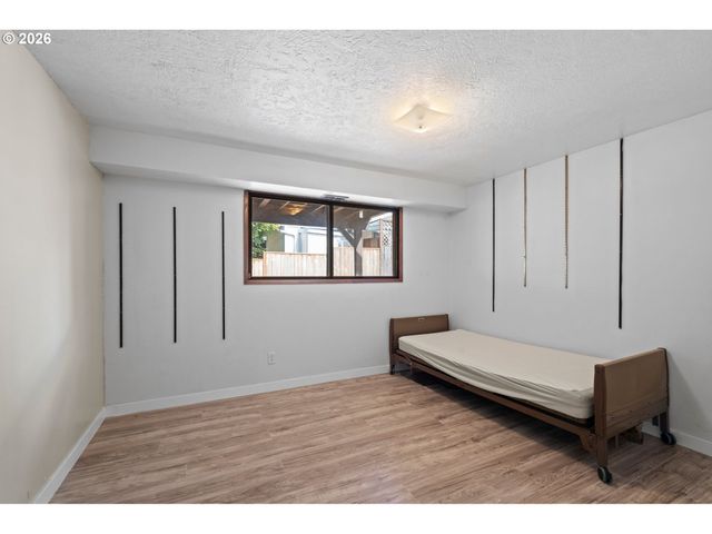 2760 Sw 175TH Ave, Beaverton, OR 97003