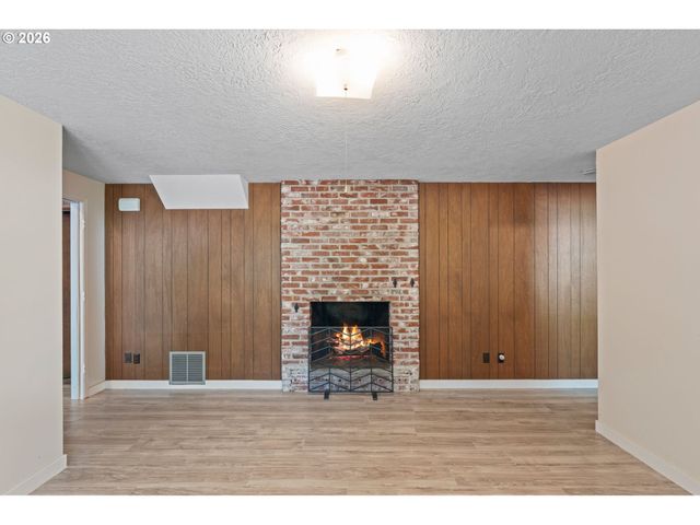 2760 Sw 175TH Ave, Beaverton, OR 97003