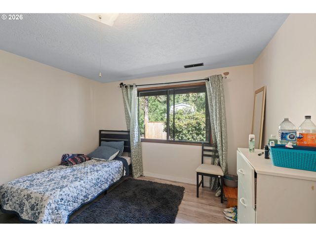 2760 Sw 175TH Ave, Beaverton, OR 97003