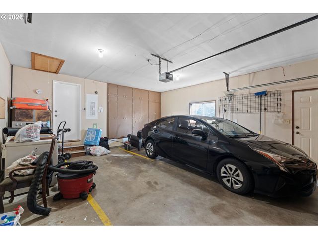 2760 Sw 175TH Ave, Beaverton, OR 97003