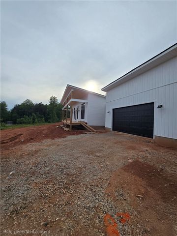 157 Hunting Hollow Road, Six Mile, SC 29682