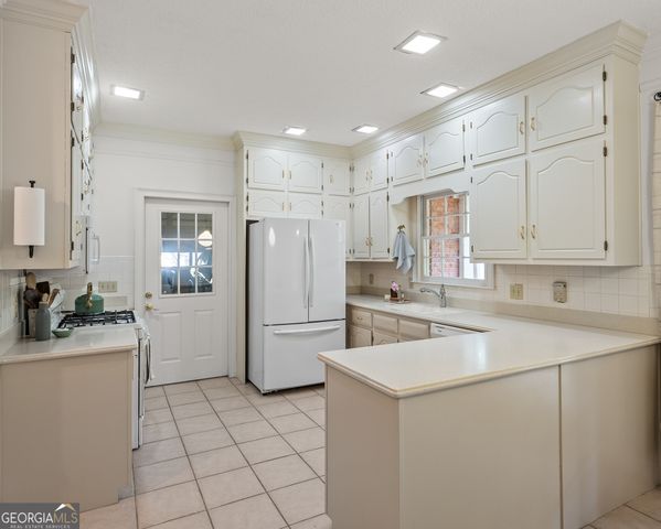 147 Woodhaven Circle, Athens, GA 30606