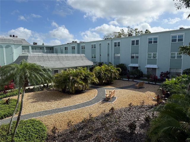 1706 BELLEAIR FOREST DRIVE 226, Belleair, FL 33756