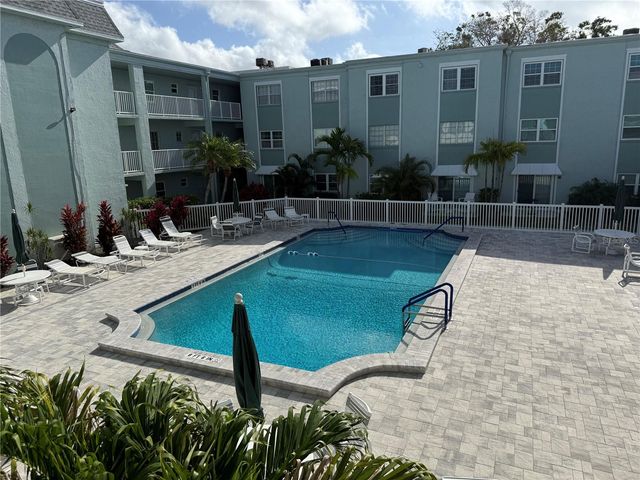 1706 BELLEAIR FOREST DRIVE 226, Belleair, FL 33756