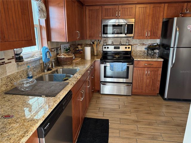 1706 BELLEAIR FOREST DRIVE 226, Belleair, FL 33756