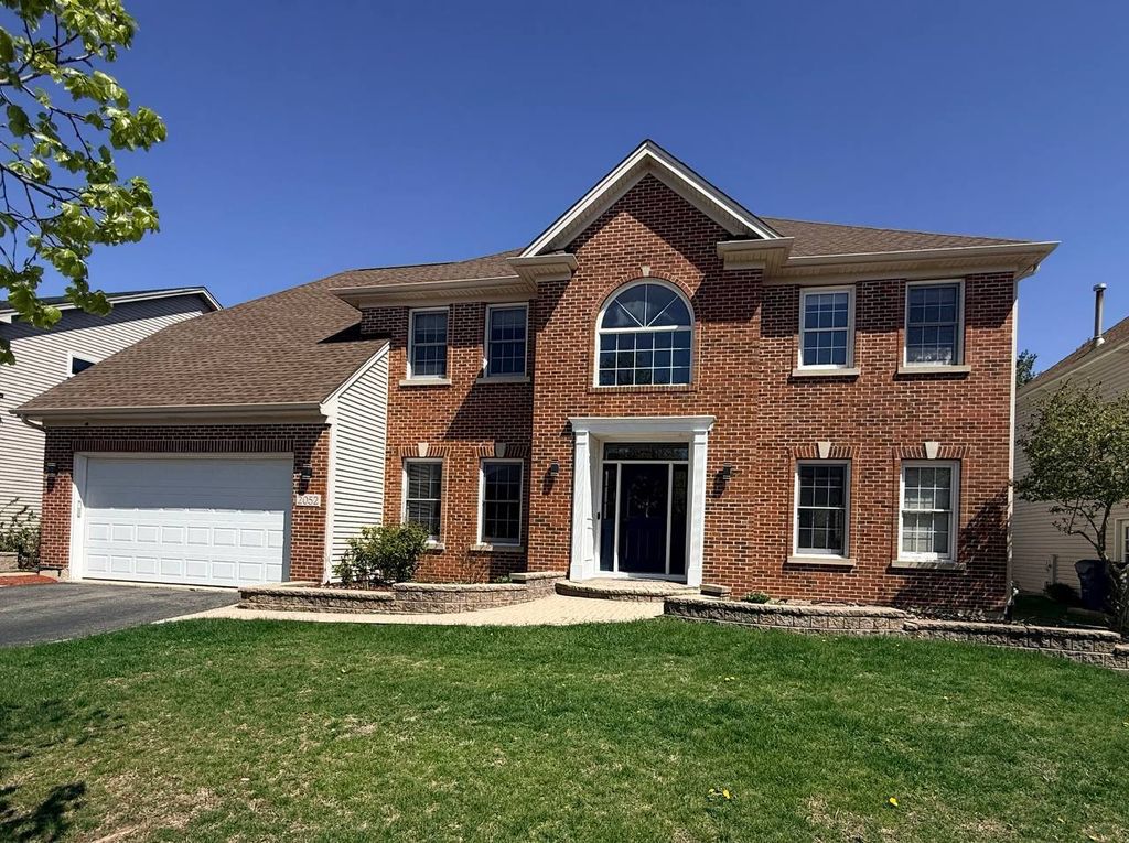 2052 Gardner Circle E, Aurora, IL 60503