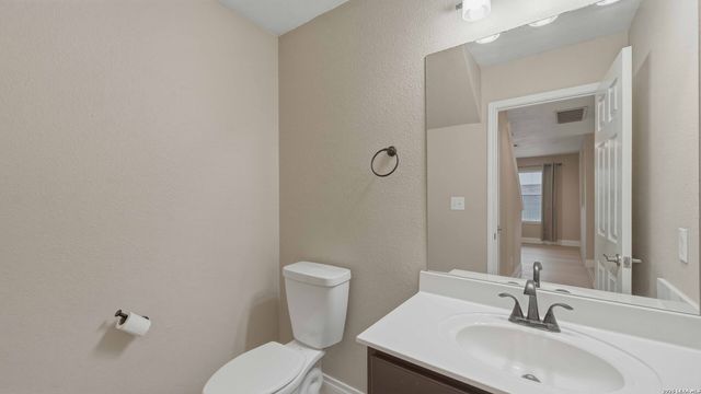 302 starling, New Braunfels, TX 78130