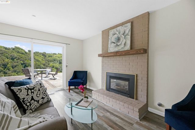 3495 Skyline Dr, Hayward, CA 94542