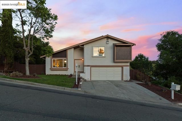 3495 Skyline Dr, Hayward, CA 94542