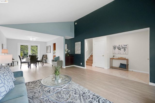 3495 Skyline Dr, Hayward, CA 94542