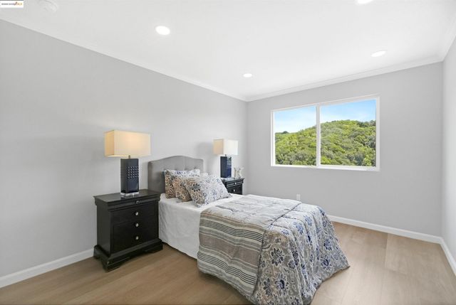 3495 Skyline Dr, Hayward, CA 94542