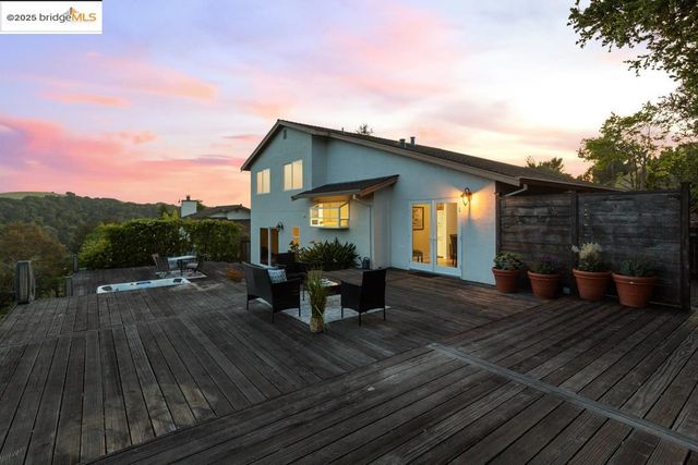 3495 Skyline Dr, Hayward, CA 94542