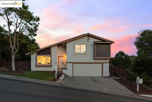 3495 Skyline Dr, Hayward, CA 94542