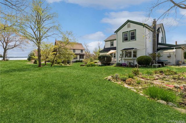 695 Rogers Road, Southold, NY 11971