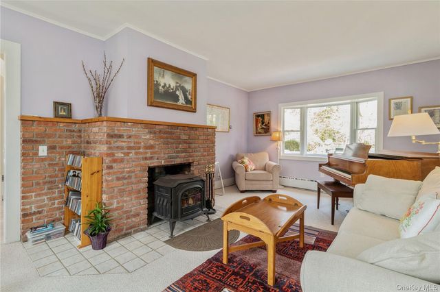695 Rogers Road, Southold, NY 11971