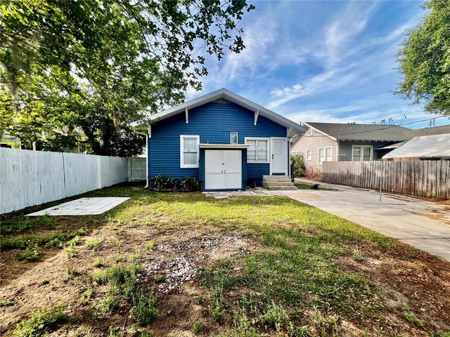 505 WASHINGTON AVENUE, Eustis, FL 32726