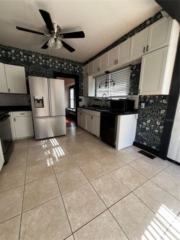 505 WASHINGTON AVENUE, Eustis, FL 32726